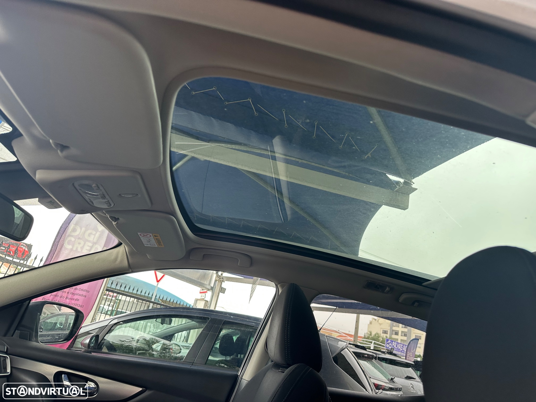 Nissan Qashqai 1.5 dCi N-Connecta 18 - 17