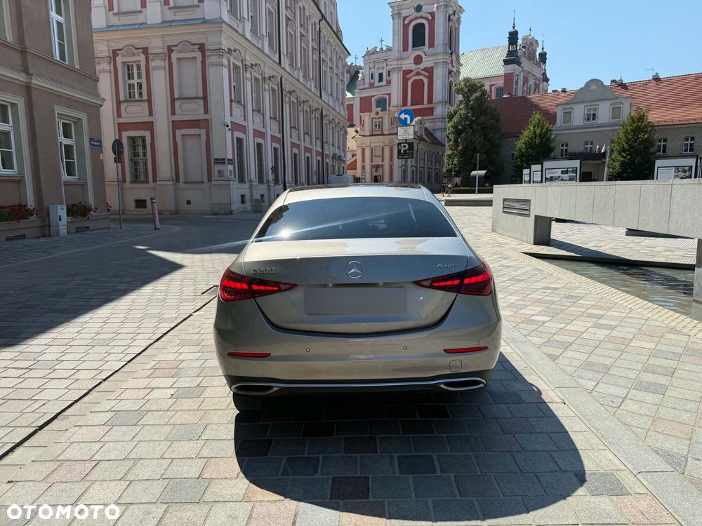 Mercedes-Benz Klasa C 200 mHEV 4-Matic Avantgarde - 4