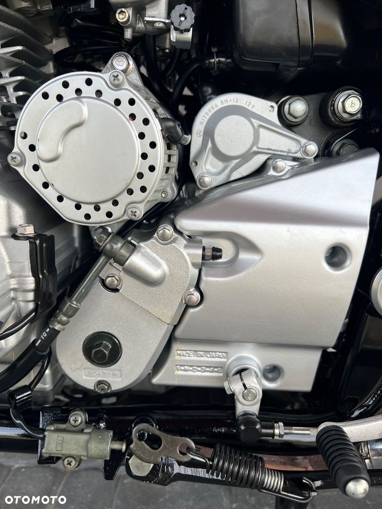 Yamaha XJR - 23