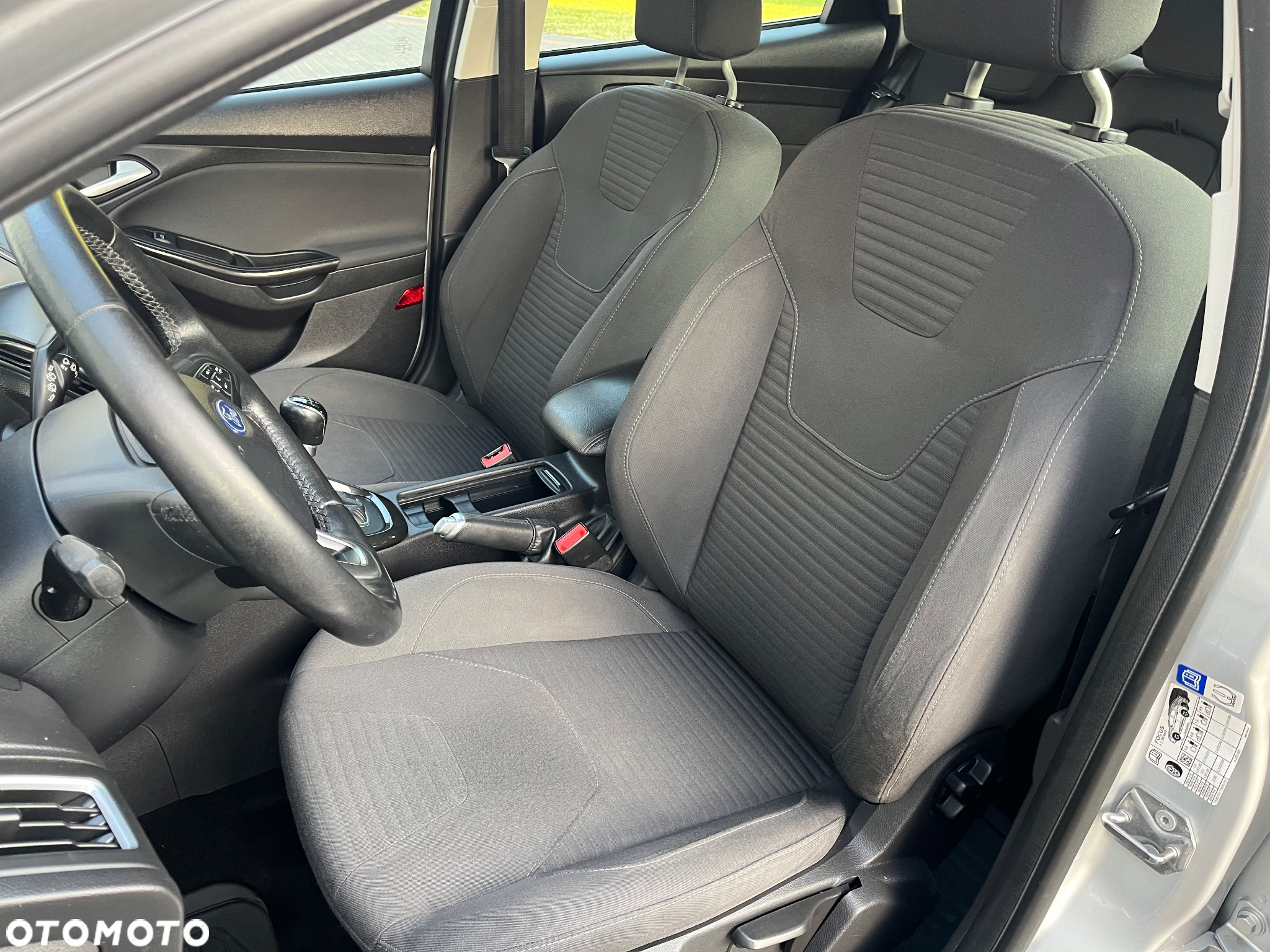 Ford Focus 1.0 EcoBoost Hybrid TITANIUM X - 18