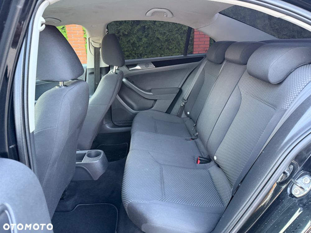 Volkswagen Jetta 2012 photo 5
