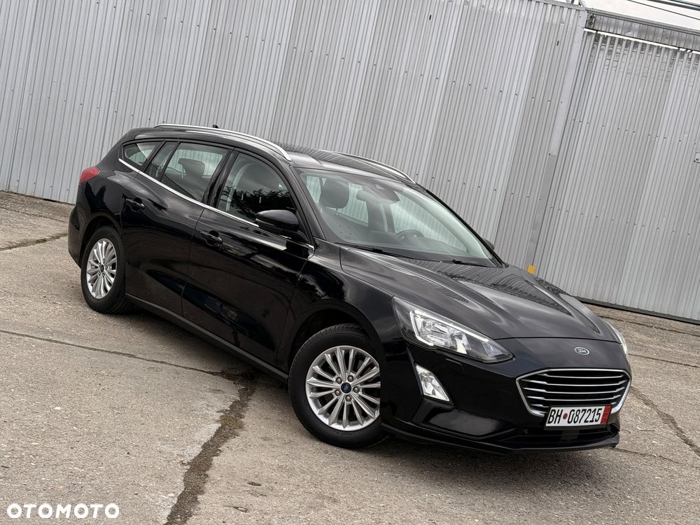 Ford Focus 1.5 EcoBlue Start-Stopp-System TITANIUM - 19
