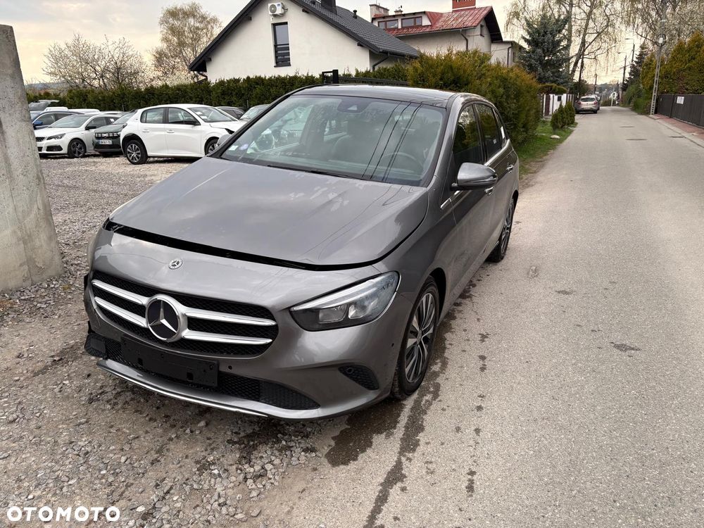 Mercedes-Benz Klasa B 180 7G-DCT Progressive - 14