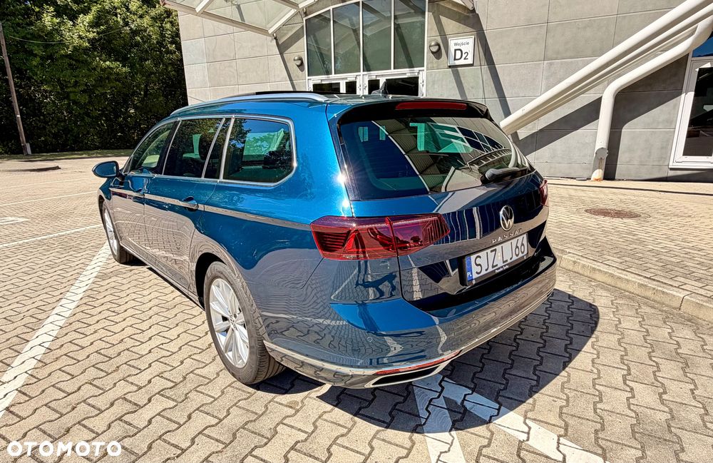 Volkswagen Passat 2.0 TDI SCR DSG 4Motion Elegance - 5