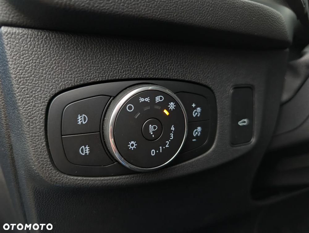 Ford Focus 1.5 EcoBlue STart-Stopp-System TITANIUM - 28