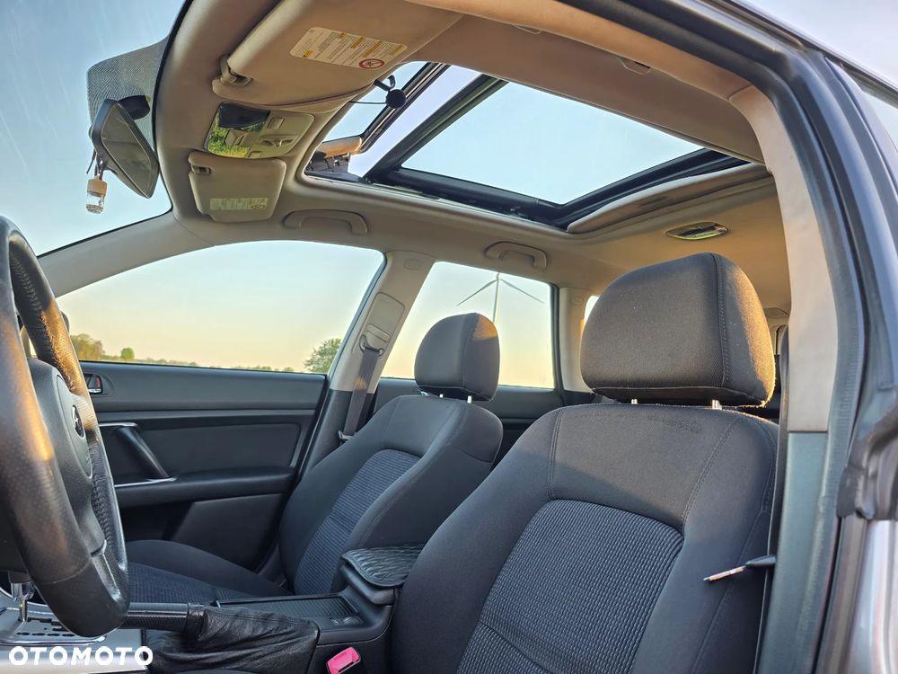 Subaru Outback - 30