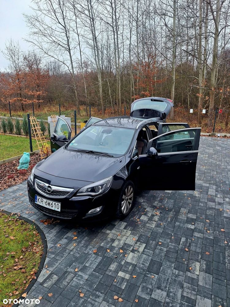 Opel Astra 1.4 T Essentia - 1