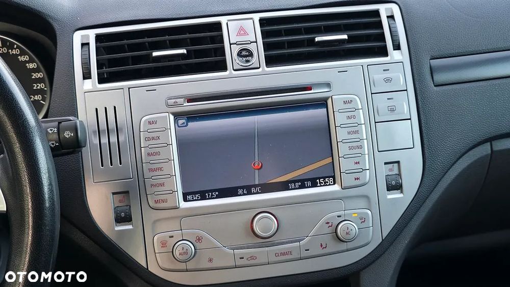 Ford Kuga 2.0 TDCi 2x4 Titanium - 33