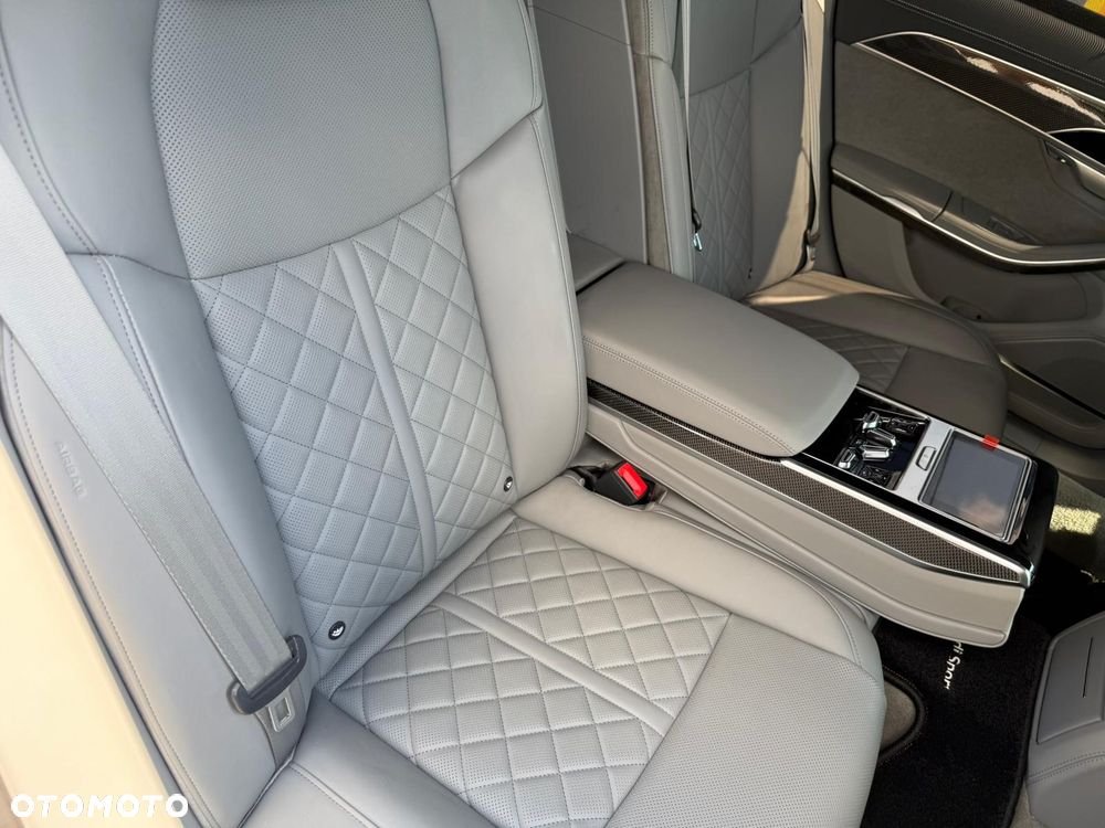 Audi S8 TFSI mHEV Quattro Tiptr - 33