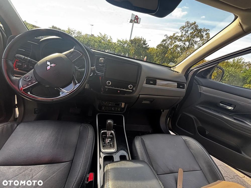 Mitsubishi Outlander 2.0 Intense 2WD CVT - 8