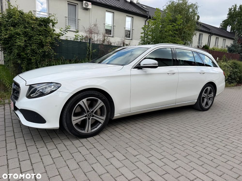 Mercedes-Benz Klasa E 400 d 4-Matic 9G-TRONIC - 3