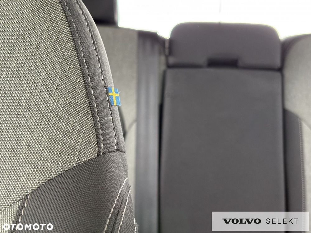 Volvo XC 40 - 32