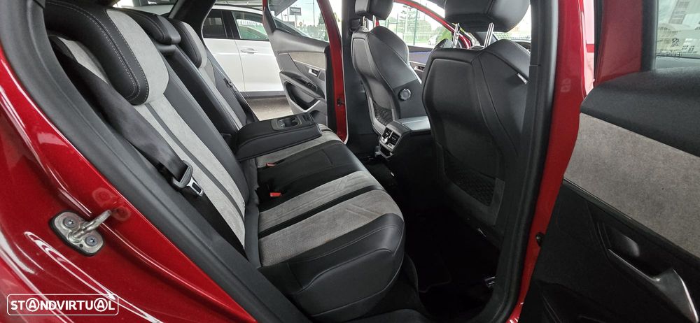 Peugeot 3008 1.6 Hybrid GT Pack e-EAT8 - 23