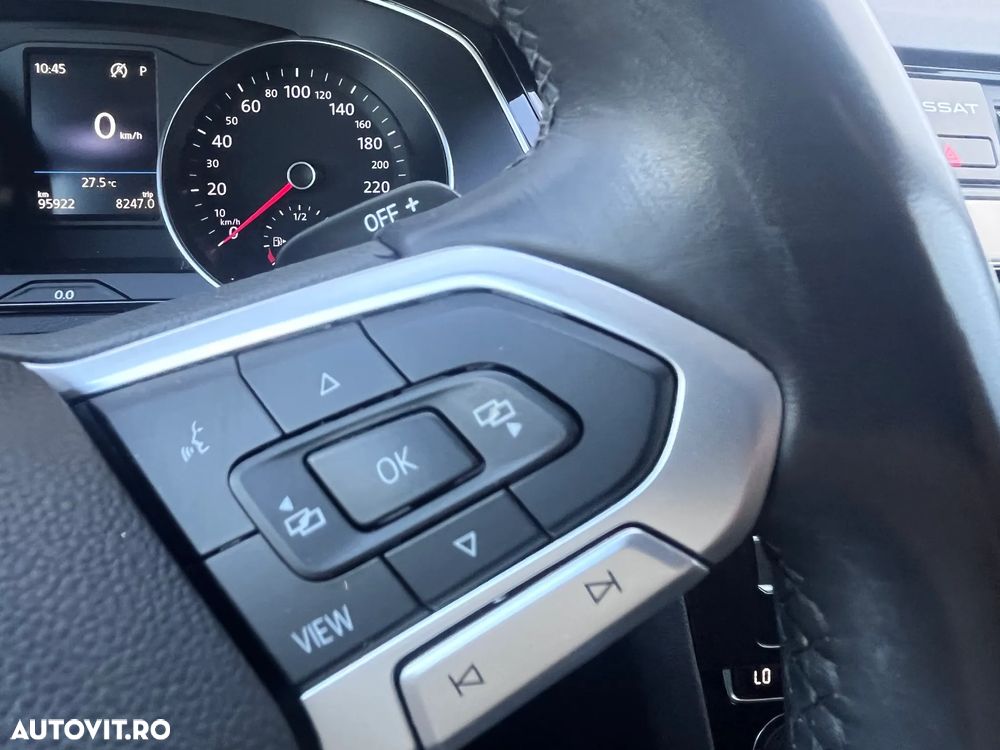 Volkswagen Passat 2.0 TDI DSG Highline - 16