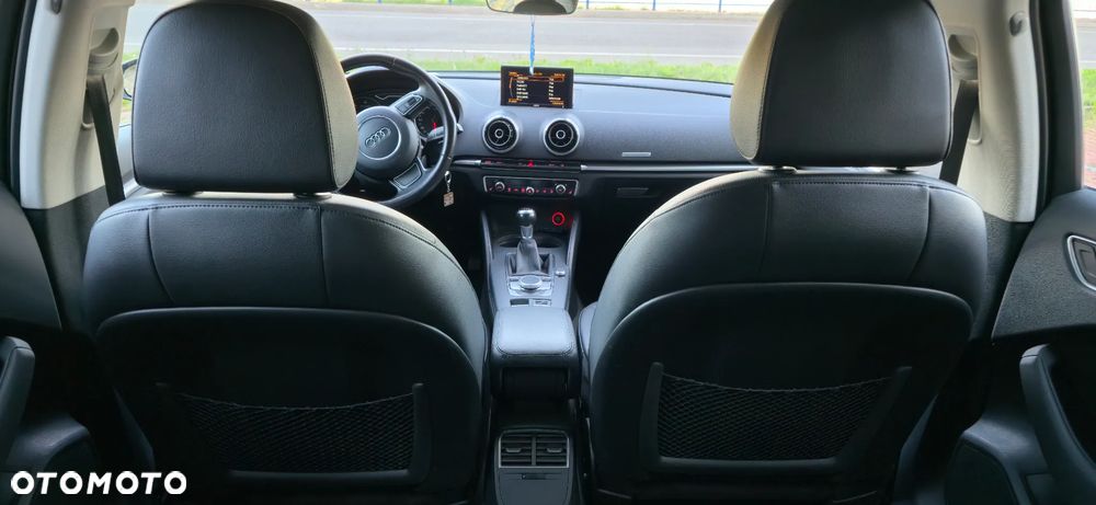 Audi A3 Sportback 2.0 TDI - 12