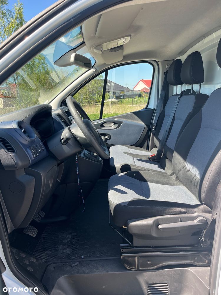 Opel Vivaro - 12