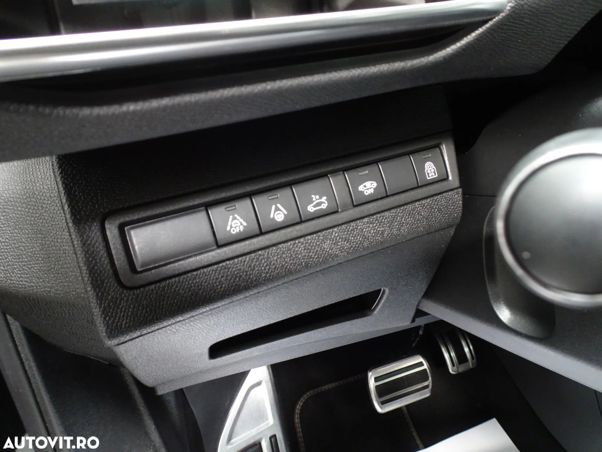 Peugeot 5008 1.5 BlueHDI s&s EAT8 GT-Line - 30