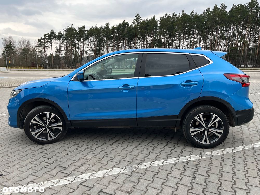 Nissan Qashqai 1.6 dCi N-Connecta - 4
