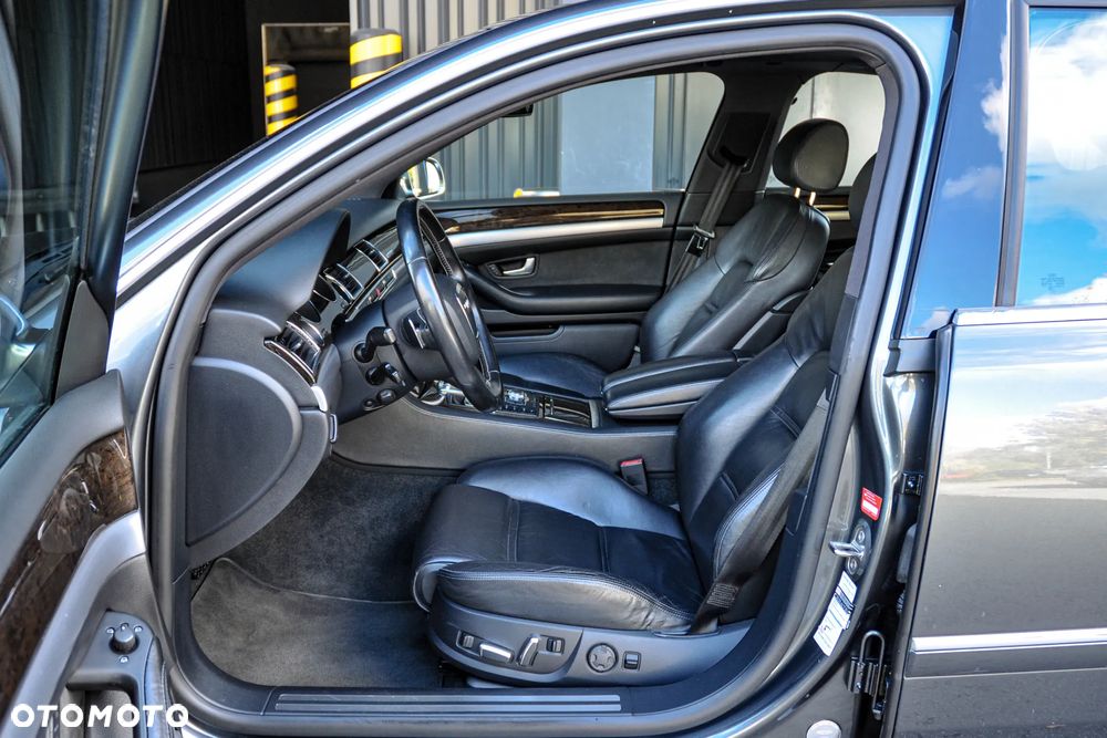 Audi S8 - 7