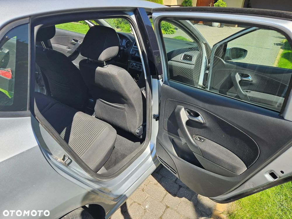 Volkswagen Polo 1.4 16V Trendline - 10