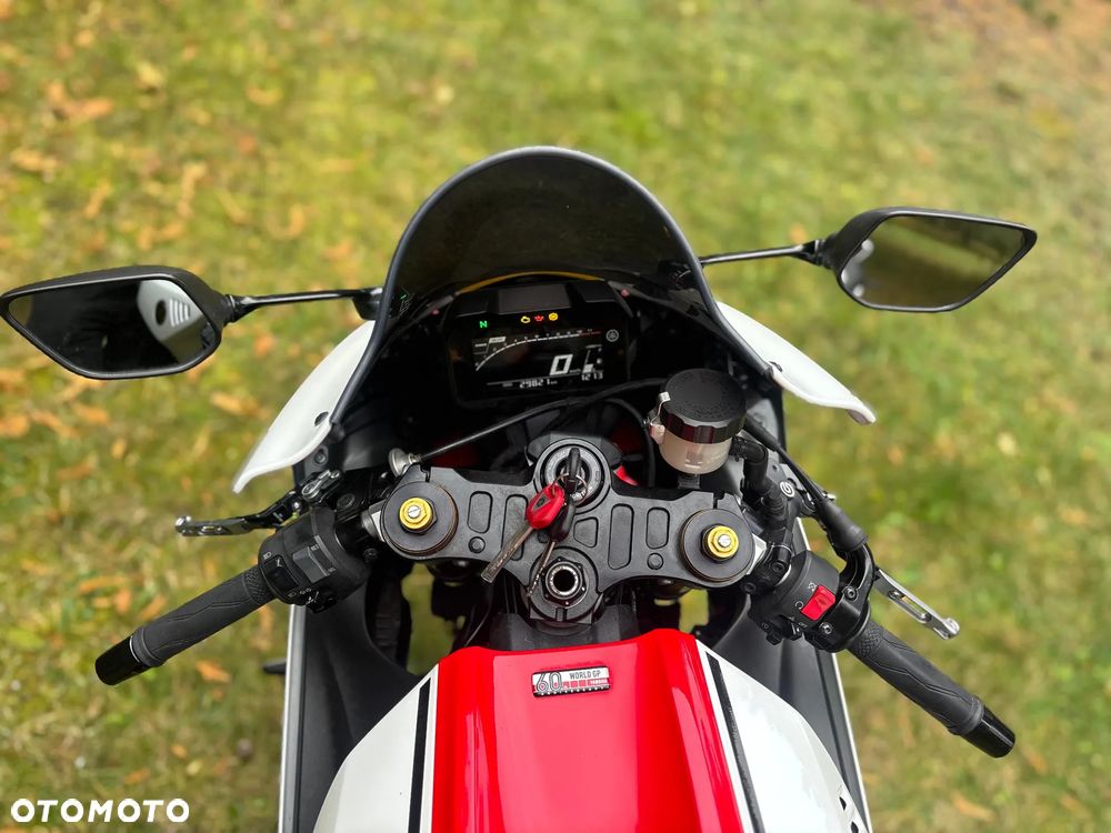 Yamaha YZF - 12