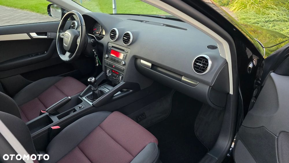 Audi A3 Sportback - 11