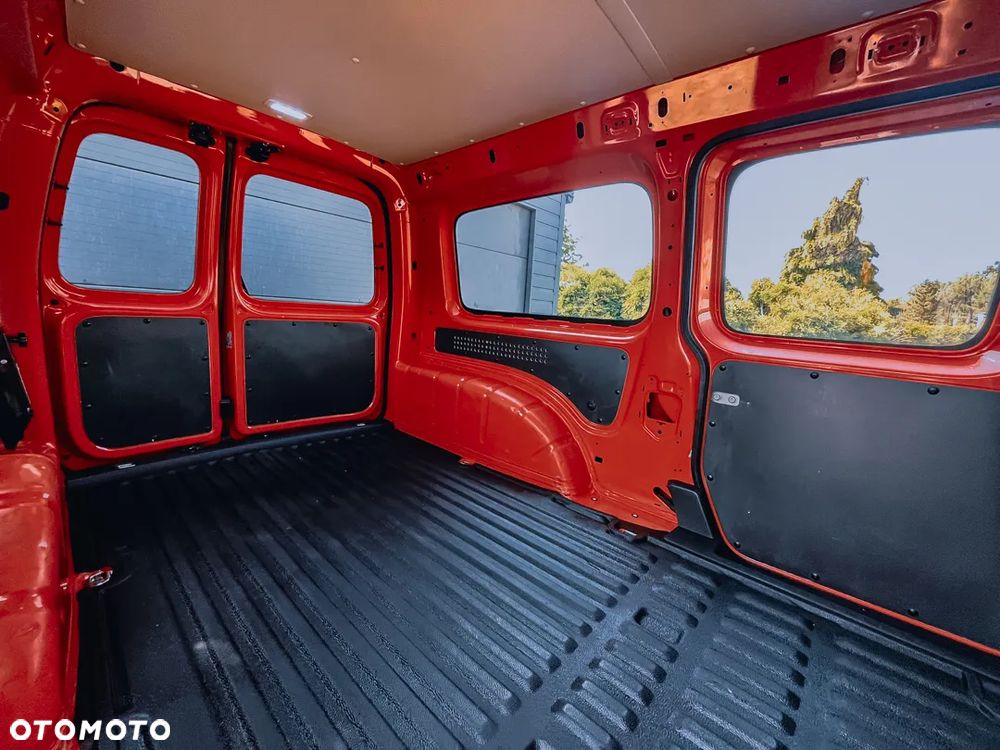 Volkswagen Caddy Maxi 2.0 TDI DSG - 11