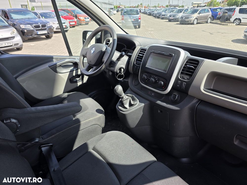 Renault Trafic - 6