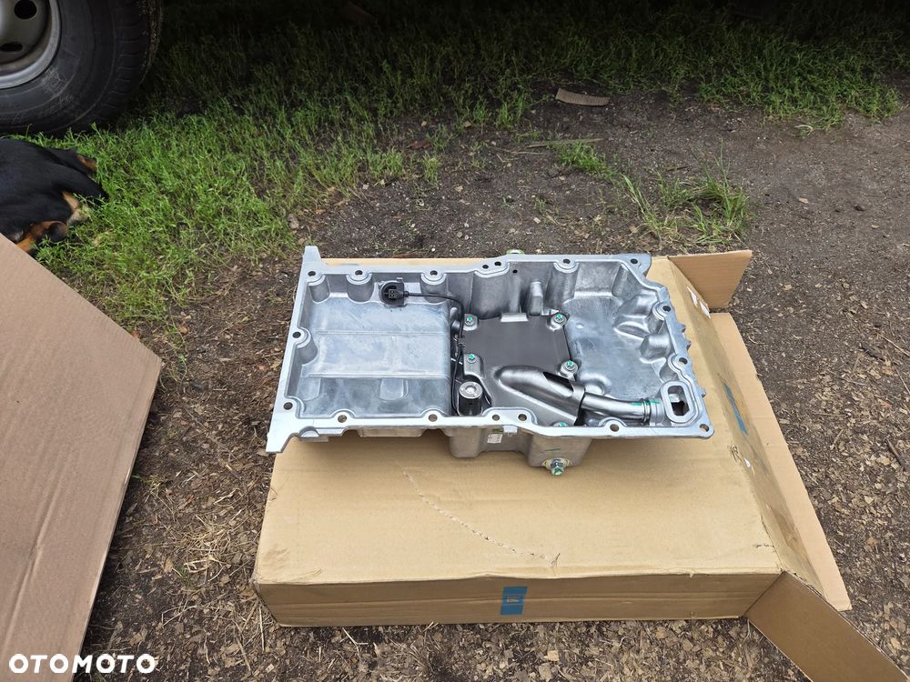 Miska olejowa Opel Zafira B 2.2 M75 110 kW 150 PS 55557091 - 7