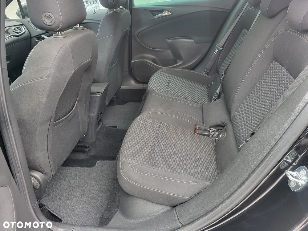 Opel Astra 1.4 Turbo Start/Stop Dynamic - 24