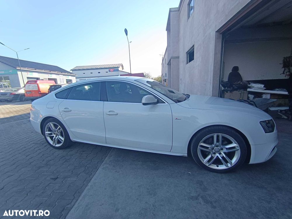 Usa dezechipata stanga/dreapta fata Audi A5 2014 - 1