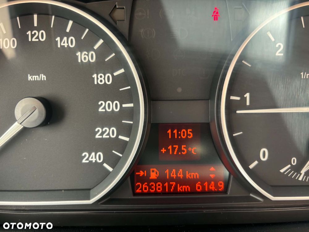 BMW Seria 1 - 10