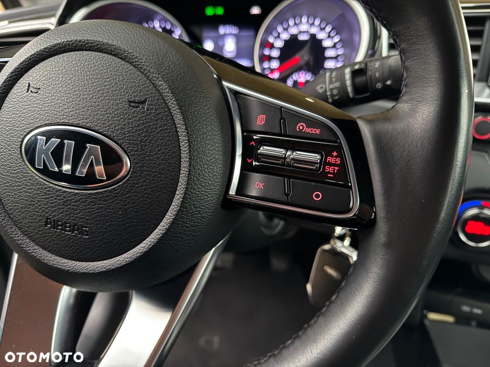 Kia Ceed 1.6 CRDi 136 ISG Spirit - 23