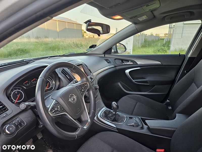 Opel Insignia - 10