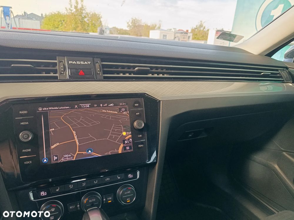 Volkswagen Passat 2.0 TDI EVO Business DSG - 25