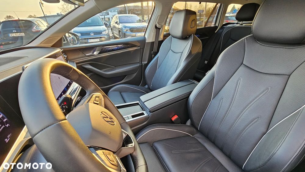 Volkswagen Passat - 21