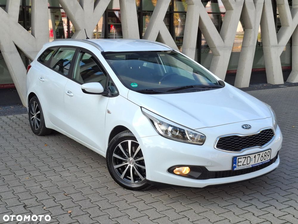 Kia Ceed 1.4 CVVT Dream Team Edition - 2