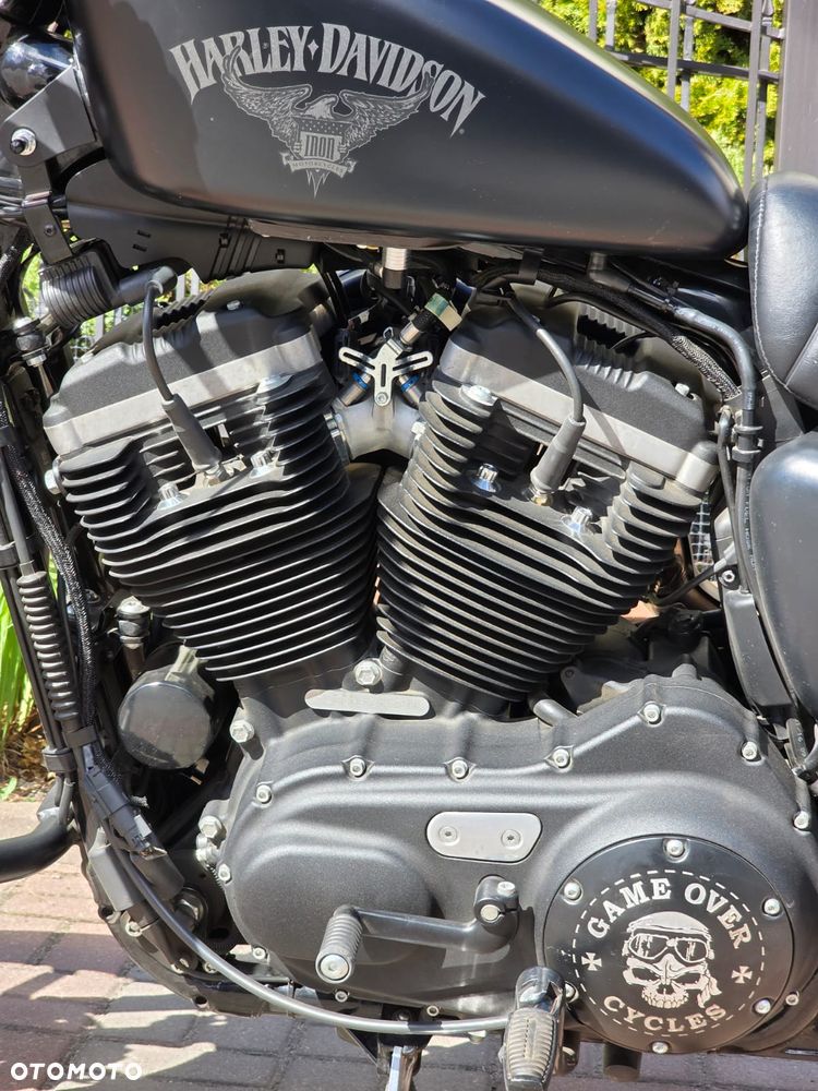 Harley-Davidson Sportster Iron 883 - 11