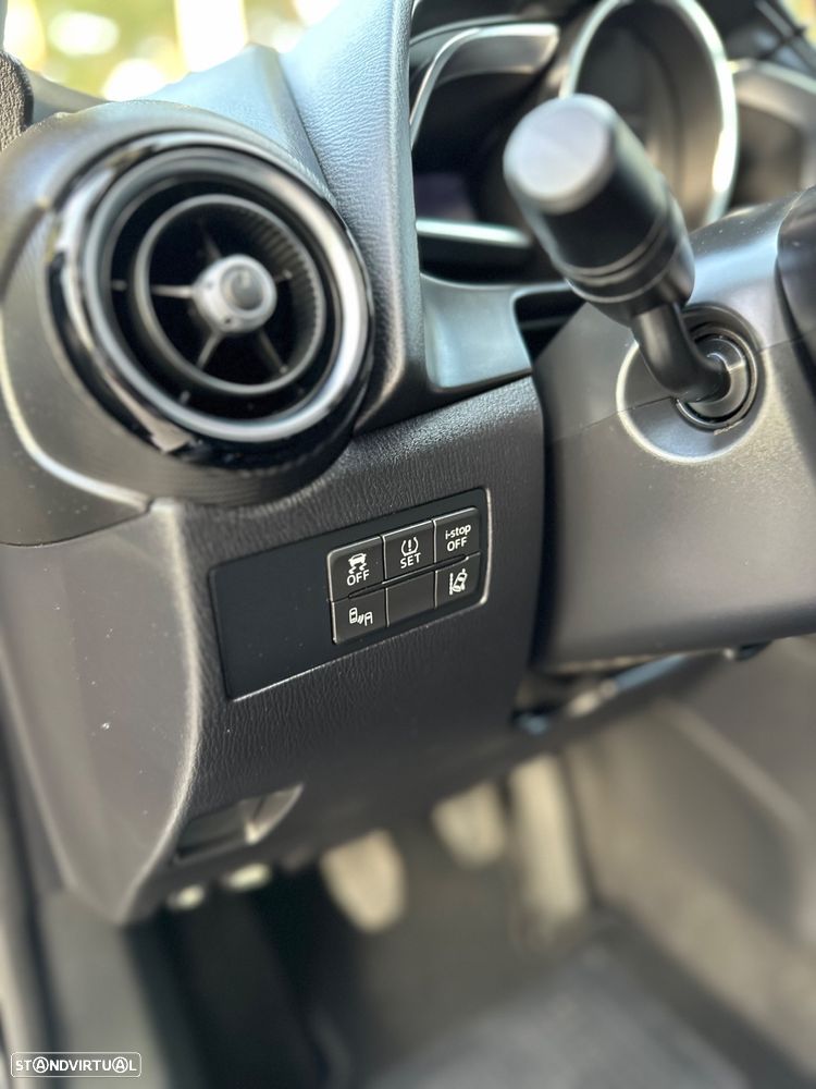 Mazda 2 1.5 Sky.Excellence Pack HS Navi - 21