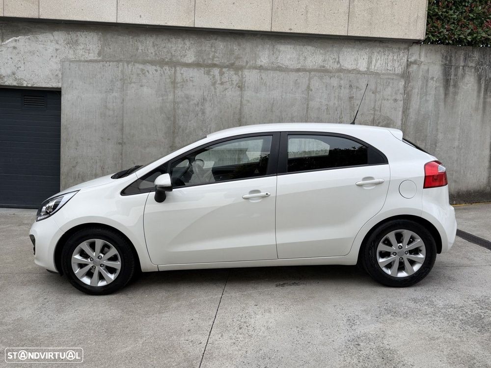 Kia Rio 1.2 CVVT LX - 4