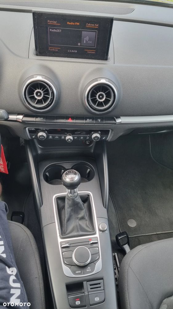 Audi A3 3-drzwiowe 1.6 TDI Attraction - 7