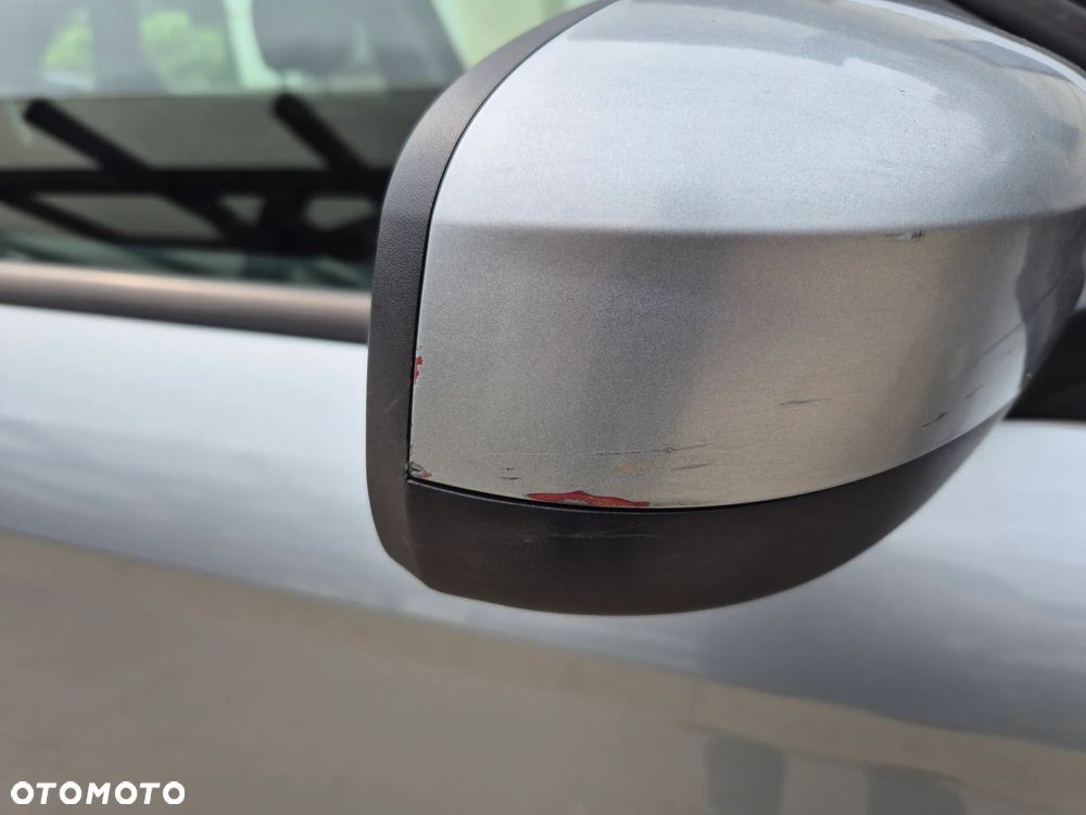 Ford Mondeo 2.0 Trend - 14