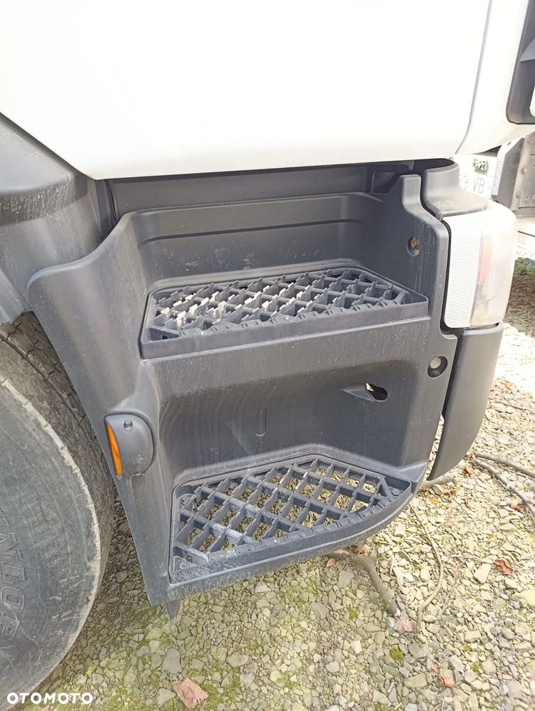 STOPNICA PRAWA STOPIEŃ PRAWY RENAULT PREMIUM LANDER DXI GAMA D VOLVO FE - 2