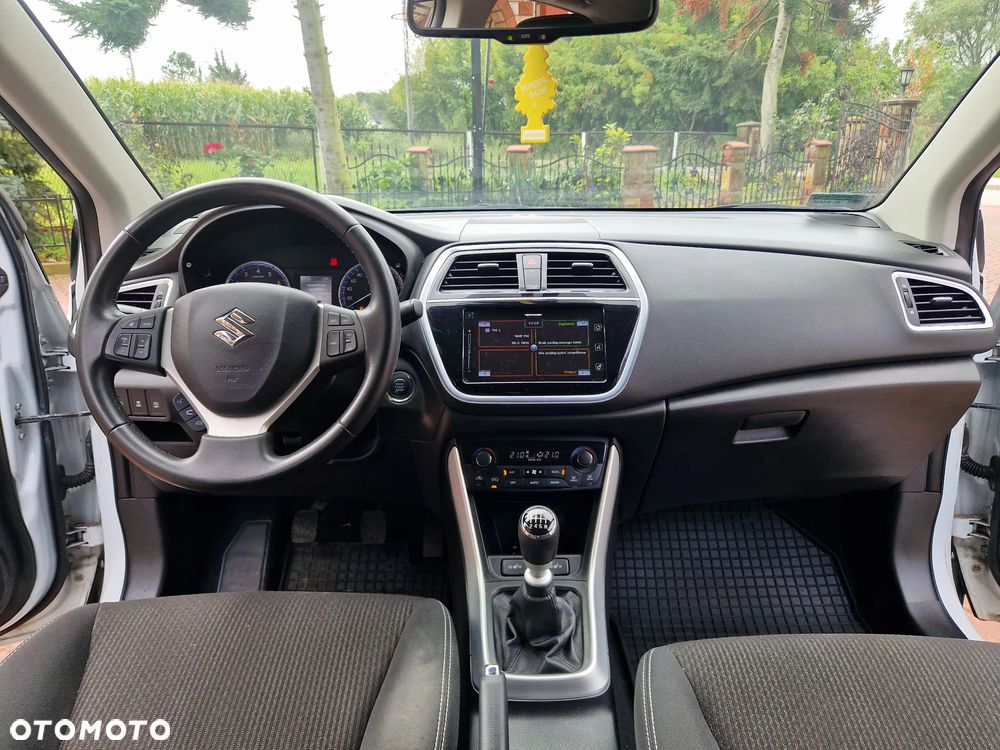 Suzuki SX4 S-Cross 1.4 T Premium - 16