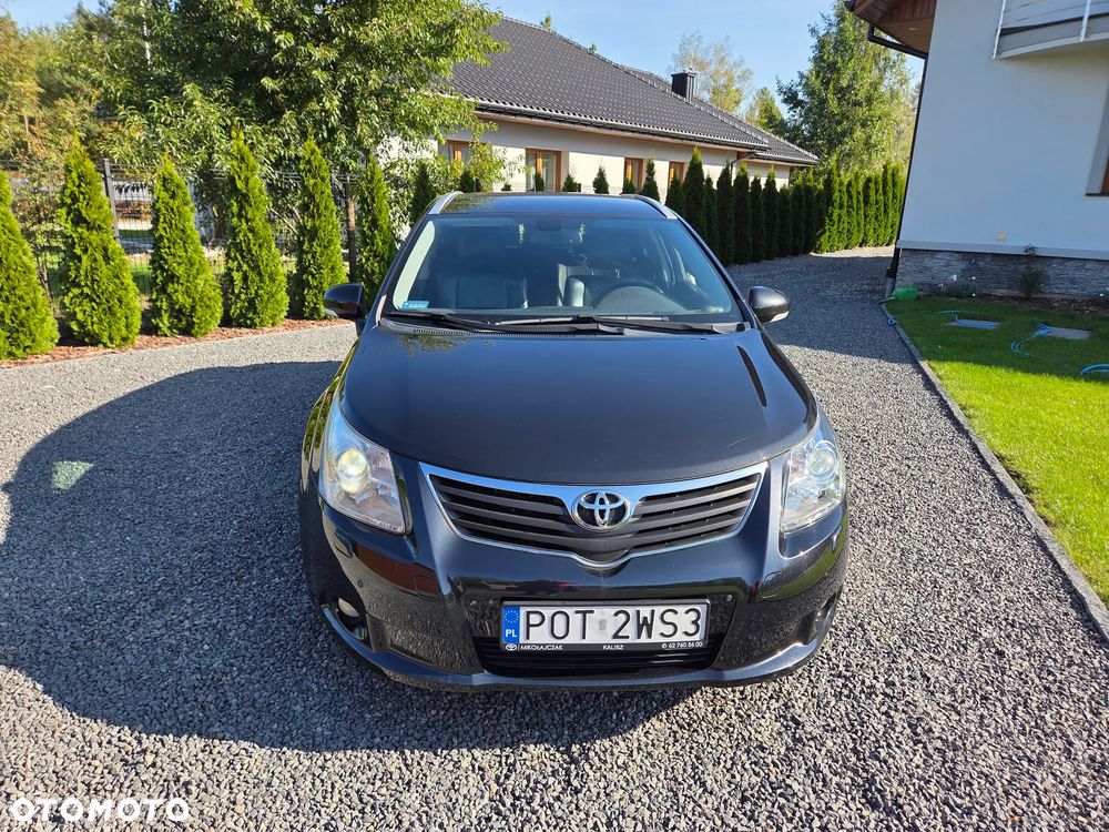 Toyota Avensis 1.8 Premium - 2