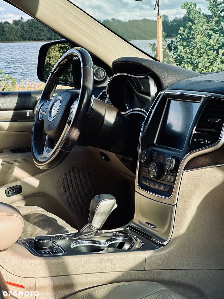 Jeep Grand Cherokee 5.7 V8 HEMI Overland - 18