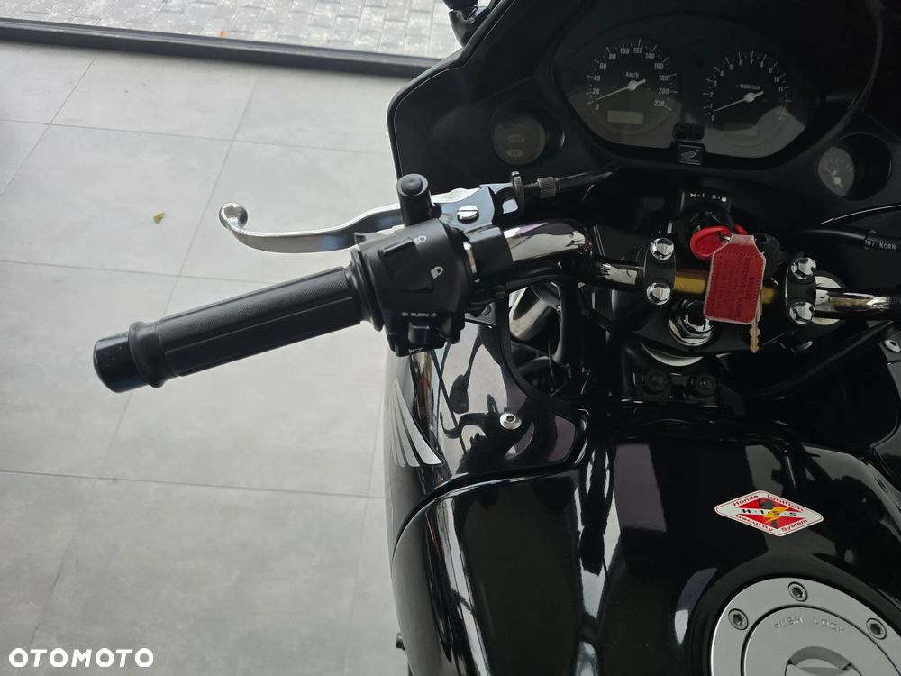 Honda CBF - 26