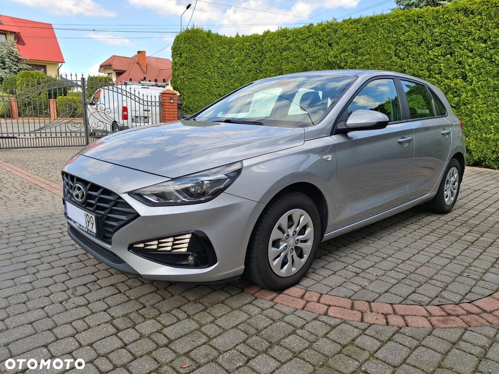 Hyundai i30 1.5 DPI Classic + - 5