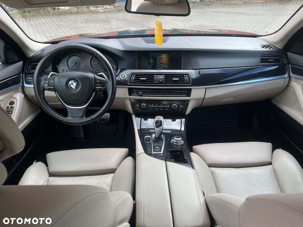 BMW Seria 5 525d - 18