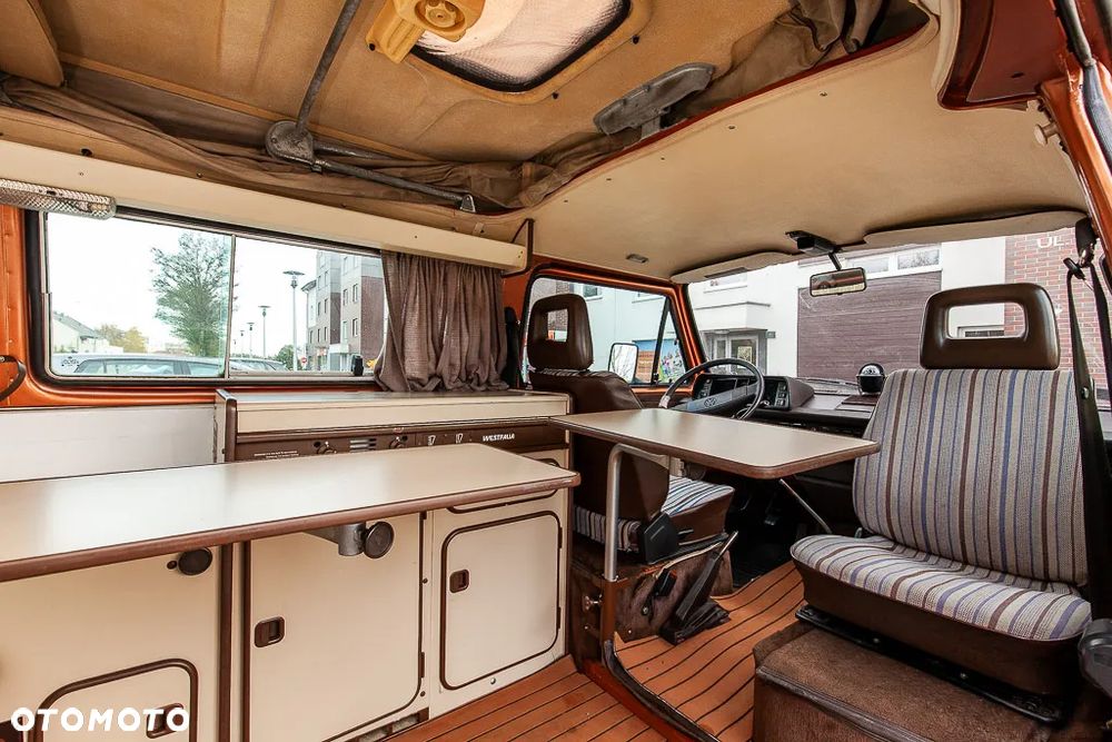 Volkswagen Transporter - 17